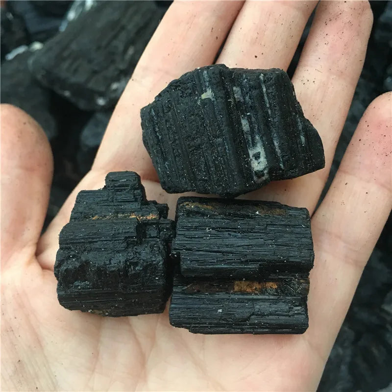 3pcs Raw Black Tourmaline Mineral Specimen Chakra Crystals and stones Metaphysical air cleaning for healing stone 30-40mm